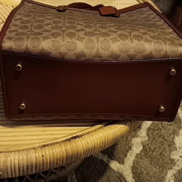 Coach handbag - Picture 2 of 6